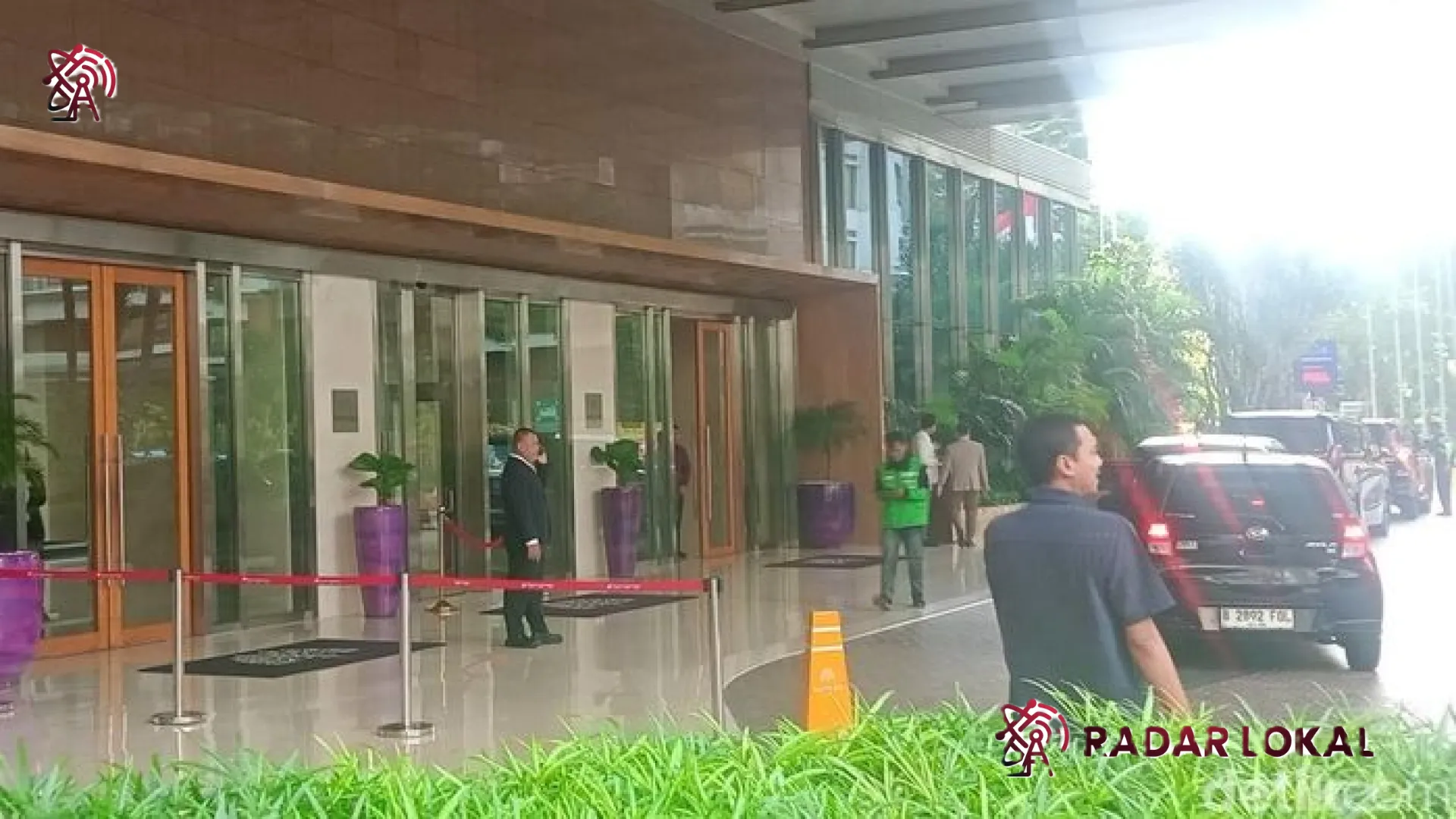 Pernikahan Agung El Rumi dan Syifa Hadju: Sterilisasi Ketat di Hotel Raffles Sambut Kedatangan Presiden Prabowo