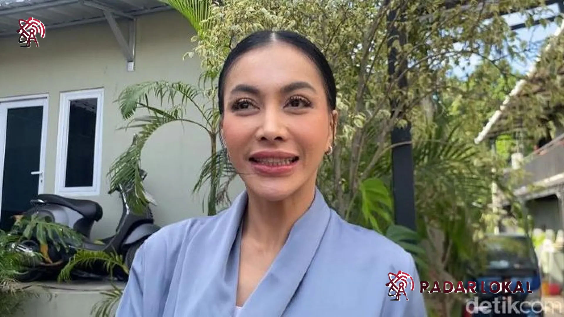 Transformasi Denada: Antara Pelukan Masa Lalu Ressa Rossano dan Kebahagiaan Menjadi ‘Nenek Zumba’