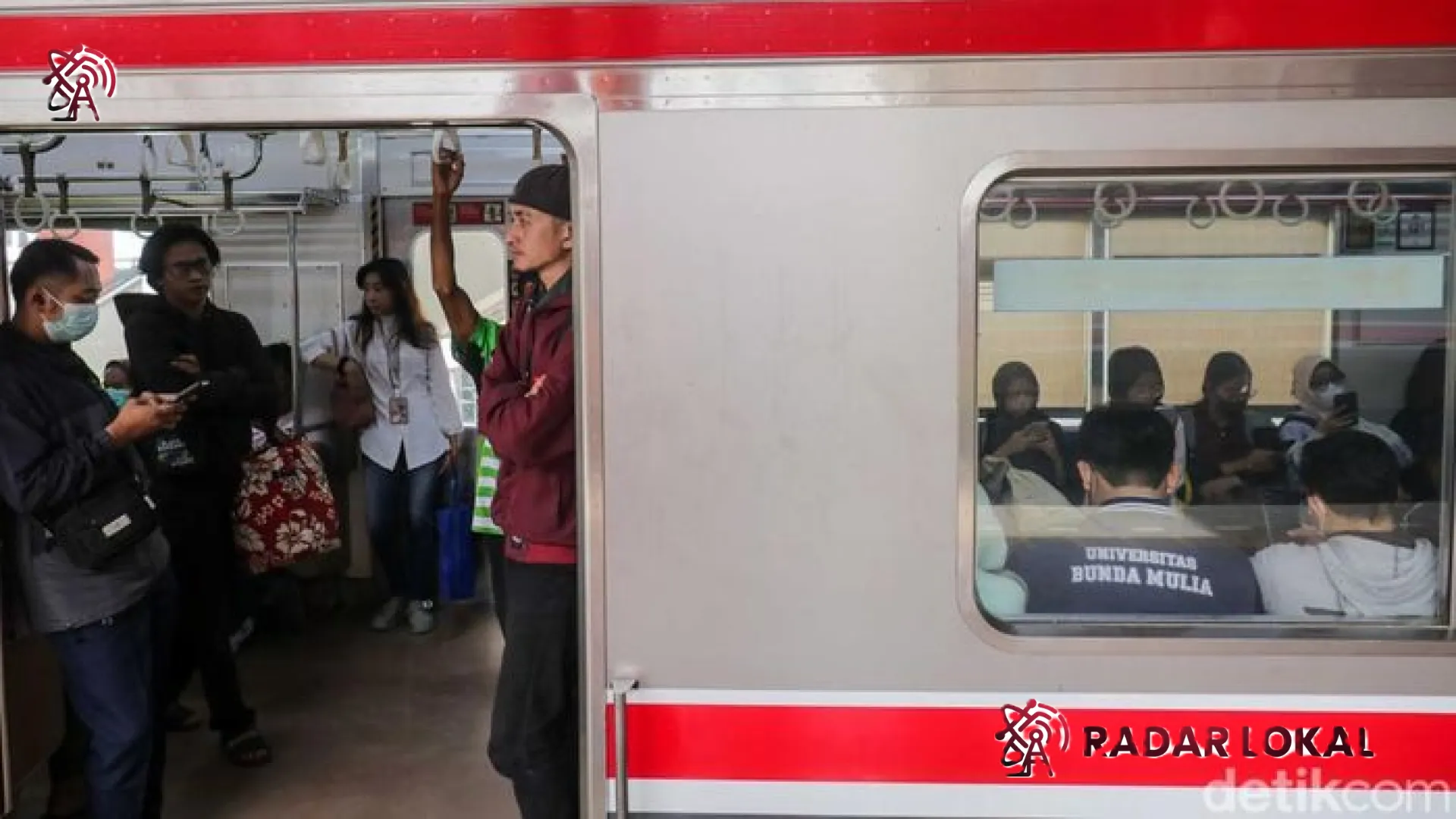 KRL Lintas Cikarang Terhambat Akibat Insiden Bekasi Timur: Penumpang Dialihkan ke Shuttle Bus, Ini Detail Rutenya