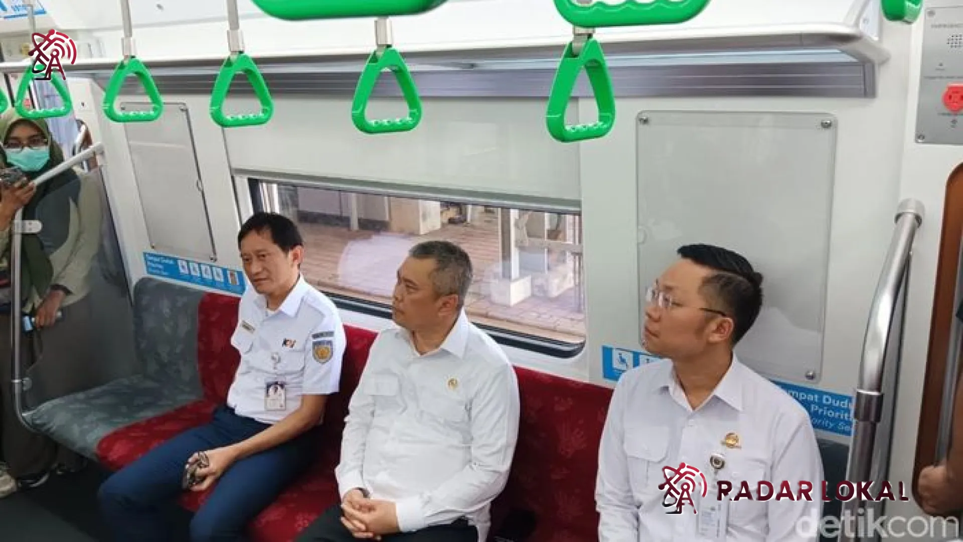 Menhub Tolak Usulan Geser Gerbong Wanita KRL ke Tengah: Alasan Keamanan dan Efektivitas Jadi Kunci