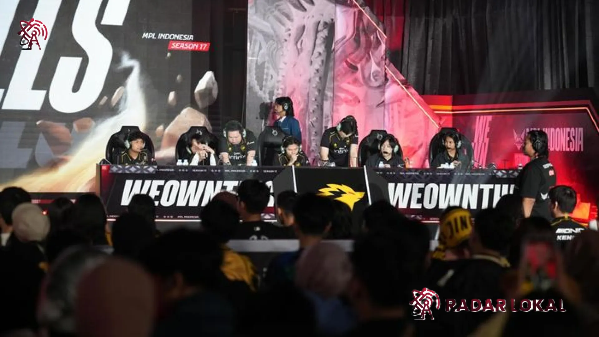 Royal Derby di MPL ID S17 Week 6: Kesempatan Terakhir RRQ Hoshi Bangkit dari Dasar Klasemen?