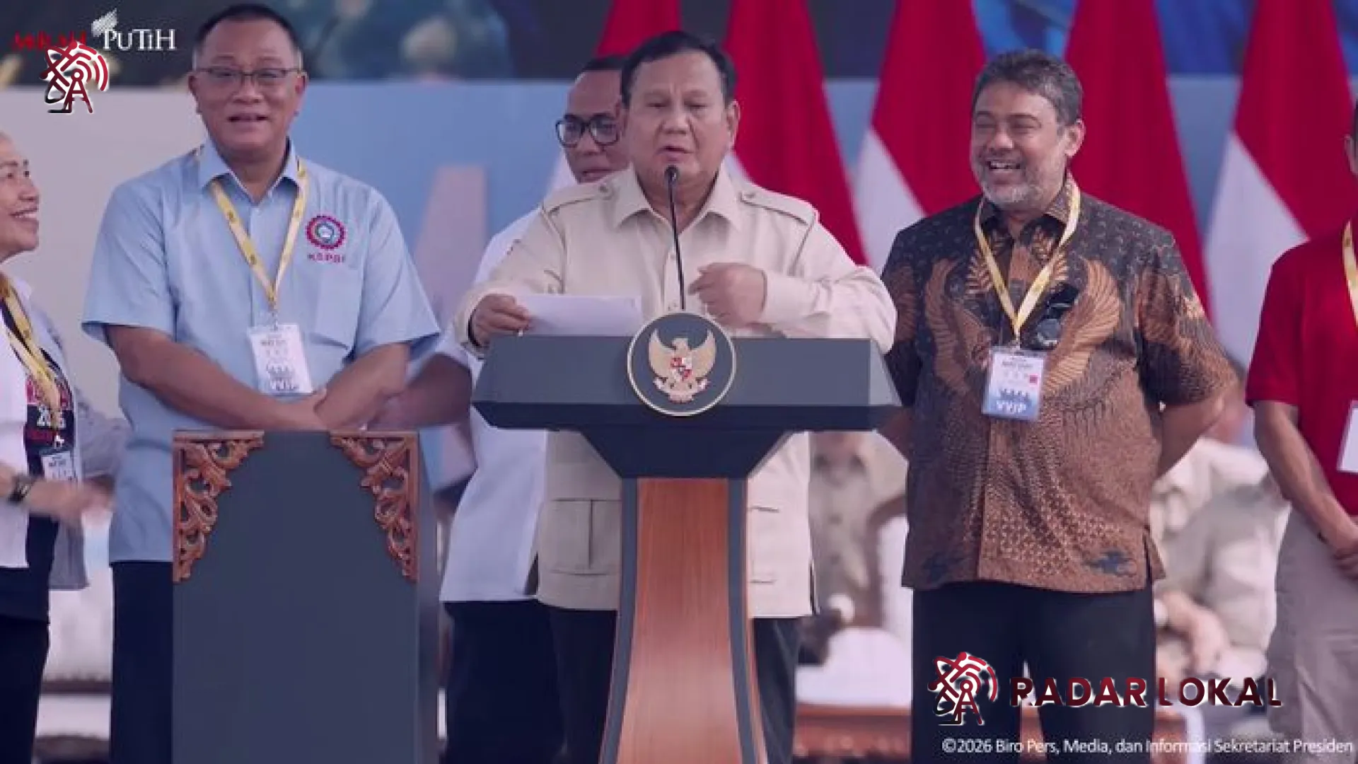 Revolusi Ekonomi Rakyat: Presiden Prabowo Instruksikan Bunga Kredit Maksimal 5 Persen dan Hunian Layak bagi Buruh