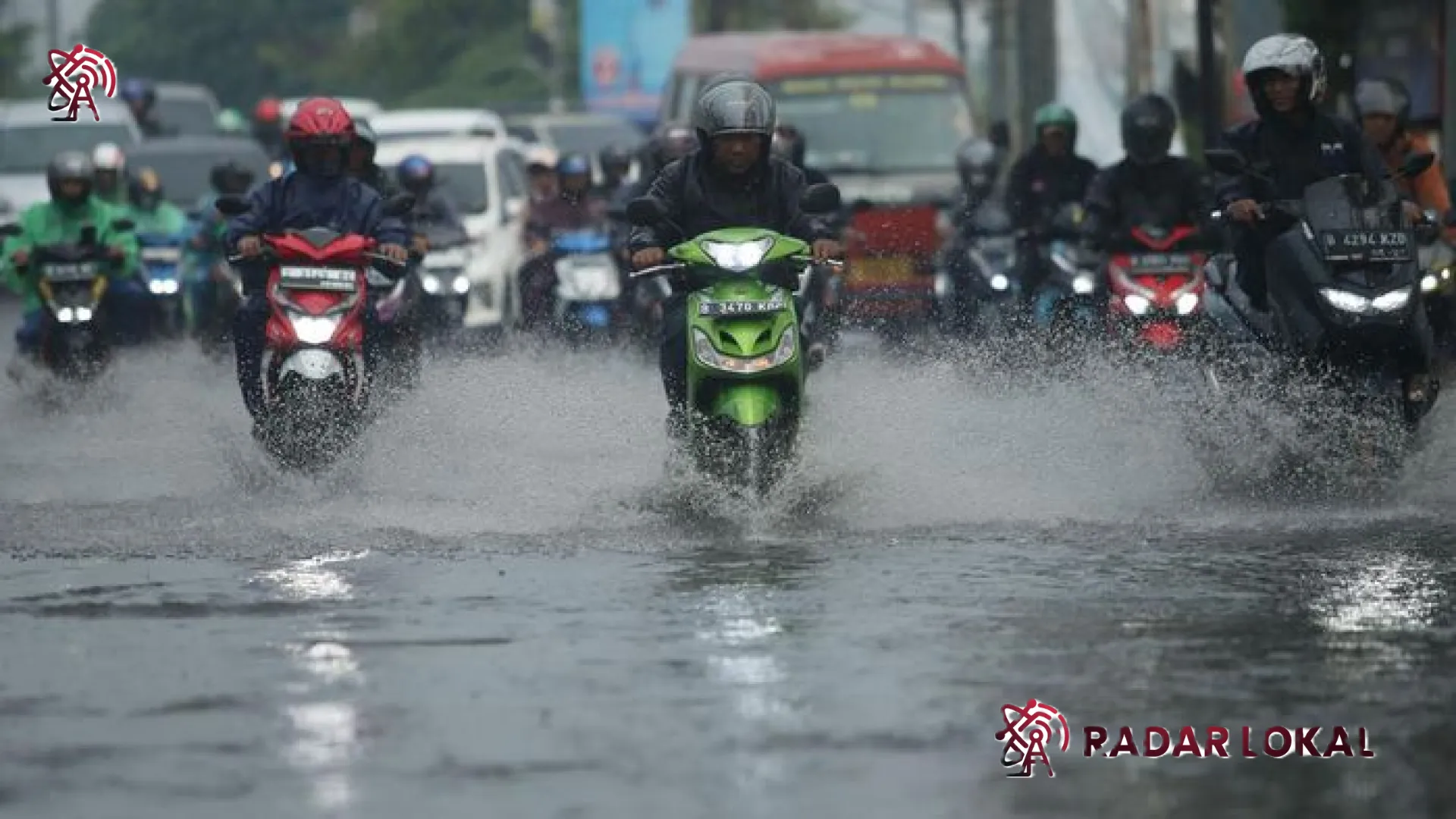 Jakarta Selatan Terpungung Genangan: Jalan Swadarma dan Ciledug Raya Terendam Banjir Hingga 70 CM