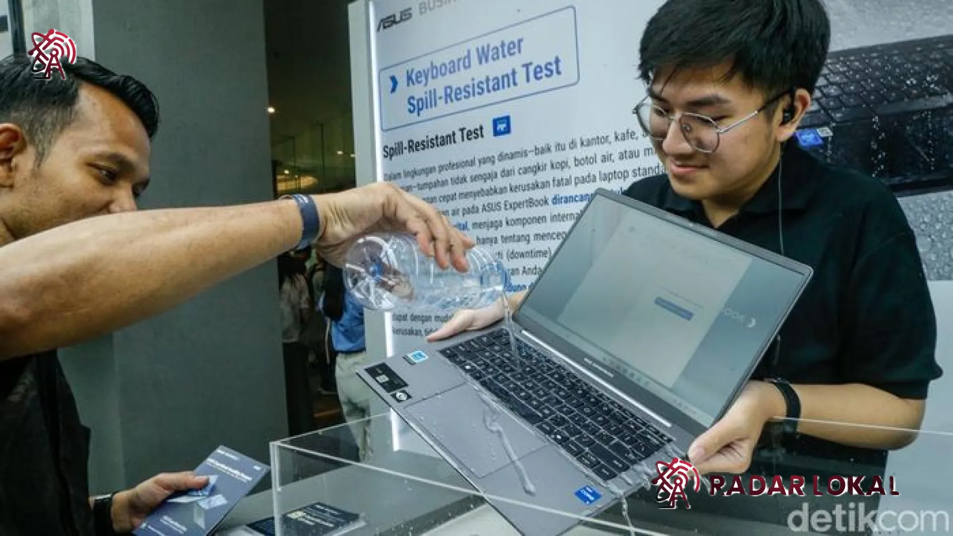 Ketangguhan Tanpa Batas: Asus ExpertBook Ultra Gebrak Pasar Laptop Bisnis dengan Uji Ekstrem di Jakarta
