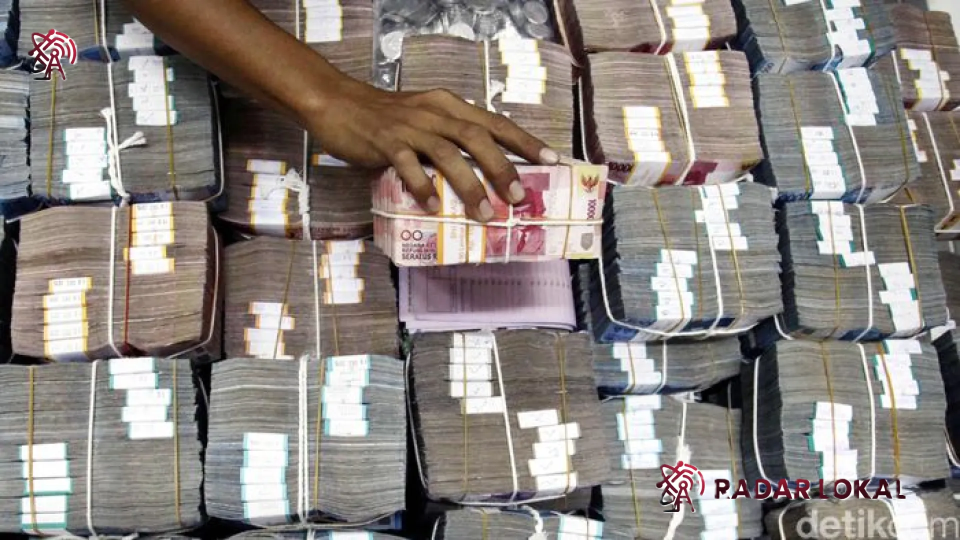 Beban Utang Pemerintah Indonesia Mendekati Rp 10.000 Triliun: Analisis Mendalam dan Dampaknya Terhadap Ekonomi