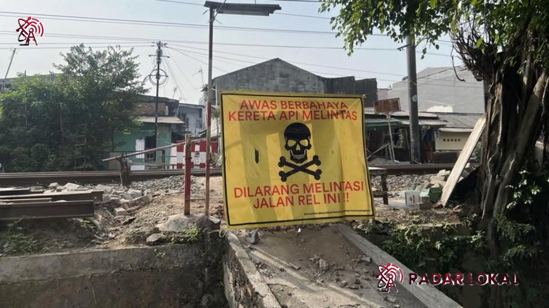Menutup ‘Gerbang Maut’ di Tebet: Akhir Perjalanan Perlintasan Ilegal demi Keselamatan Nyawa