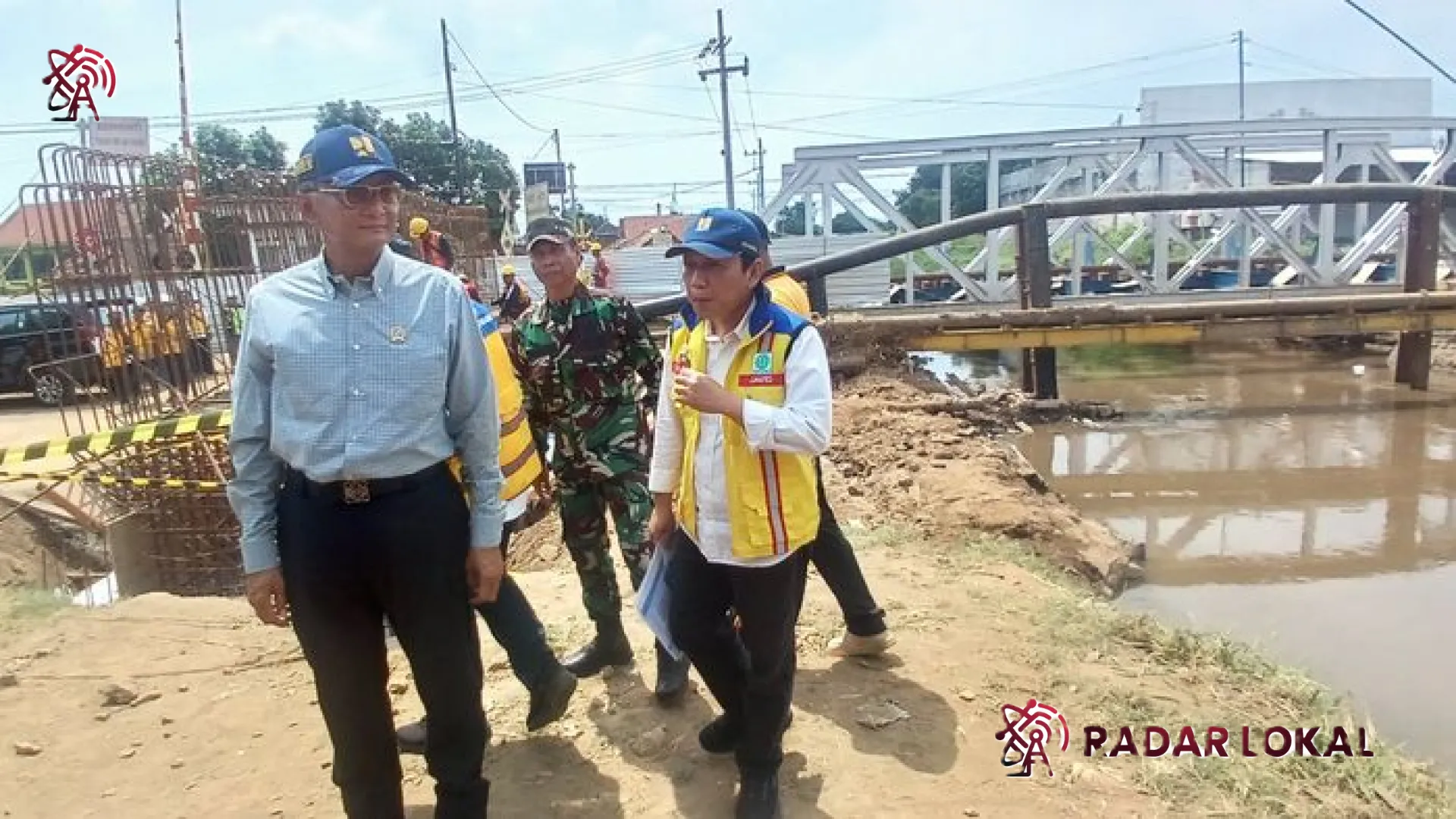 Atasi Banjir Jalur Pantura, Menteri PU Tinjau Langsung Proyek Strategis Jembatan Buk Wedi Pasuruan