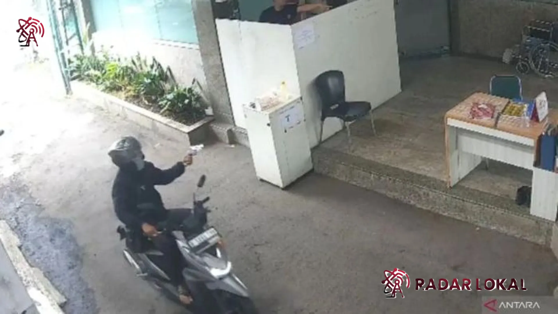 Drama Penangkapan Komplotan Begal Bersenjata: Aksi Koboi di RS Duren Sawit Berakhir di Tangan Polisi