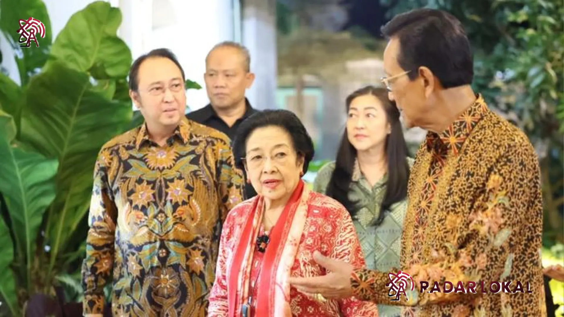 Diplomasi Budaya di Kraton Jogja: Megawati dan Sultan HB X Gelar Pertemuan Tertutup Selama 3,5 Jam