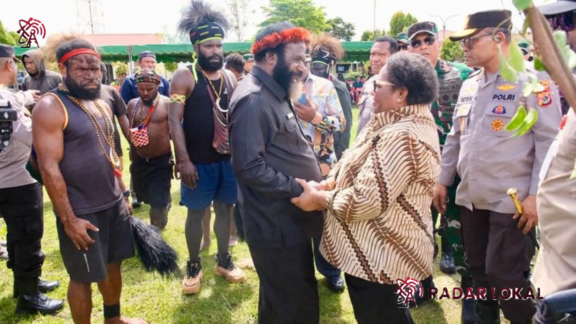 Misi Damai Wamendagri di Wamena: Ritual Patah Panah dan Harapan Baru Bagi Papua Pegunungan