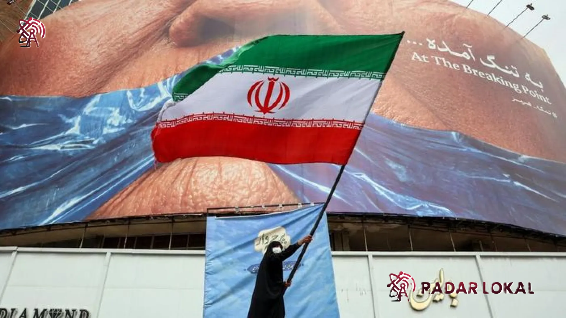 Sinyal Damai AS-Iran: Angin Segar Bagi Ekonomi Global, Harga Minyak Dunia Terjun Bebas dan Dolar AS Melemah