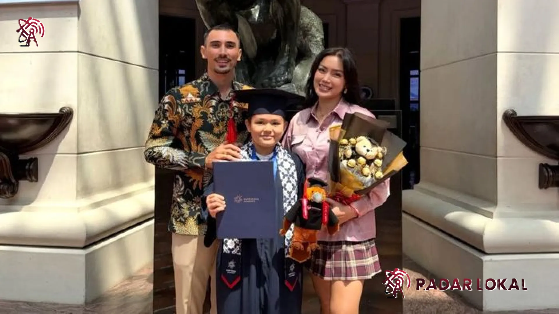 Prestasi Membanggakan El Barack Alexander: Lulus SD dengan Nilai Sempurna Tanpa Les Privat, Bukti Pola Asuh Hebat Jessica Iskandar