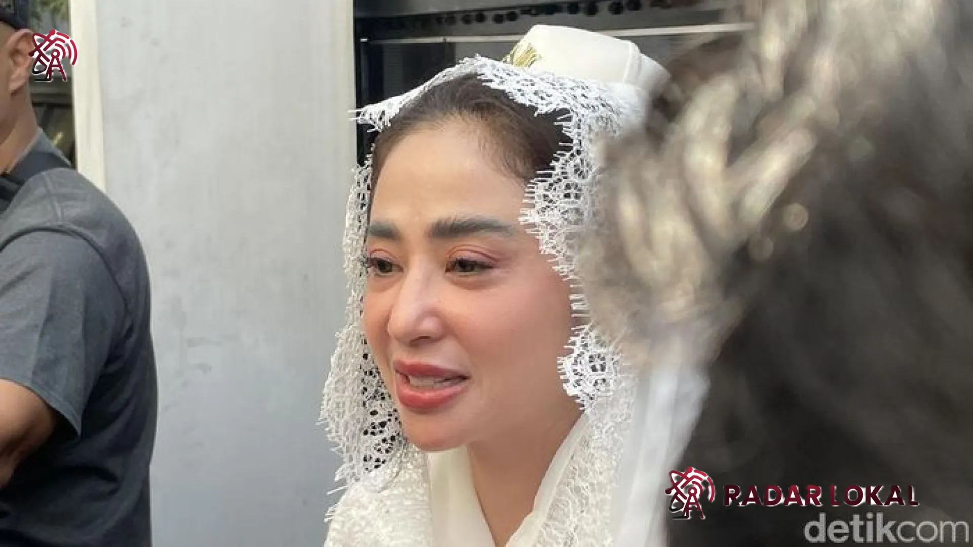 Menyelami Kedalaman Jiwa, Dewi Perssik Pilih Kuliah Psikologi demi Temukan Jati Diri