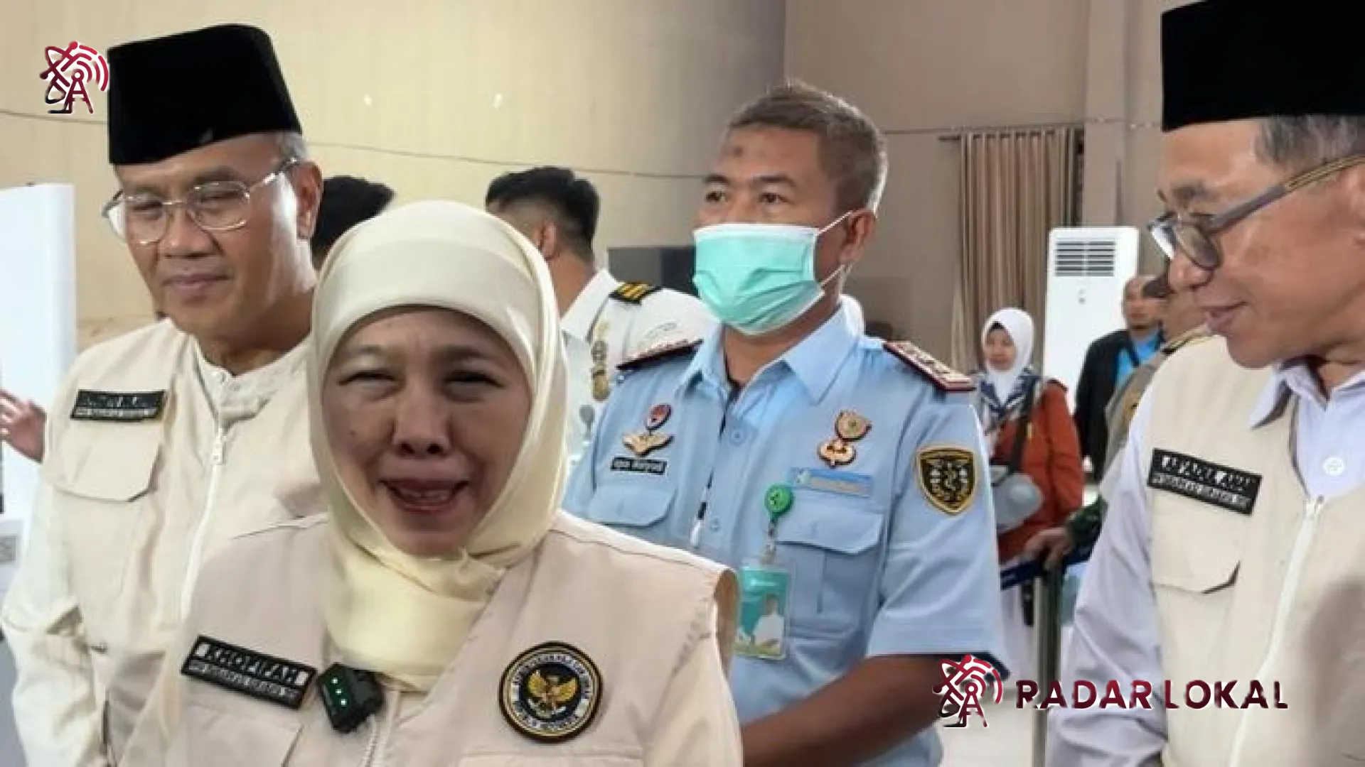Revolusi Layanan Haji: Mengintip Kecanggihan Corridor Gate Imigrasi di Bandara Juanda yang Dipuji Khofifah