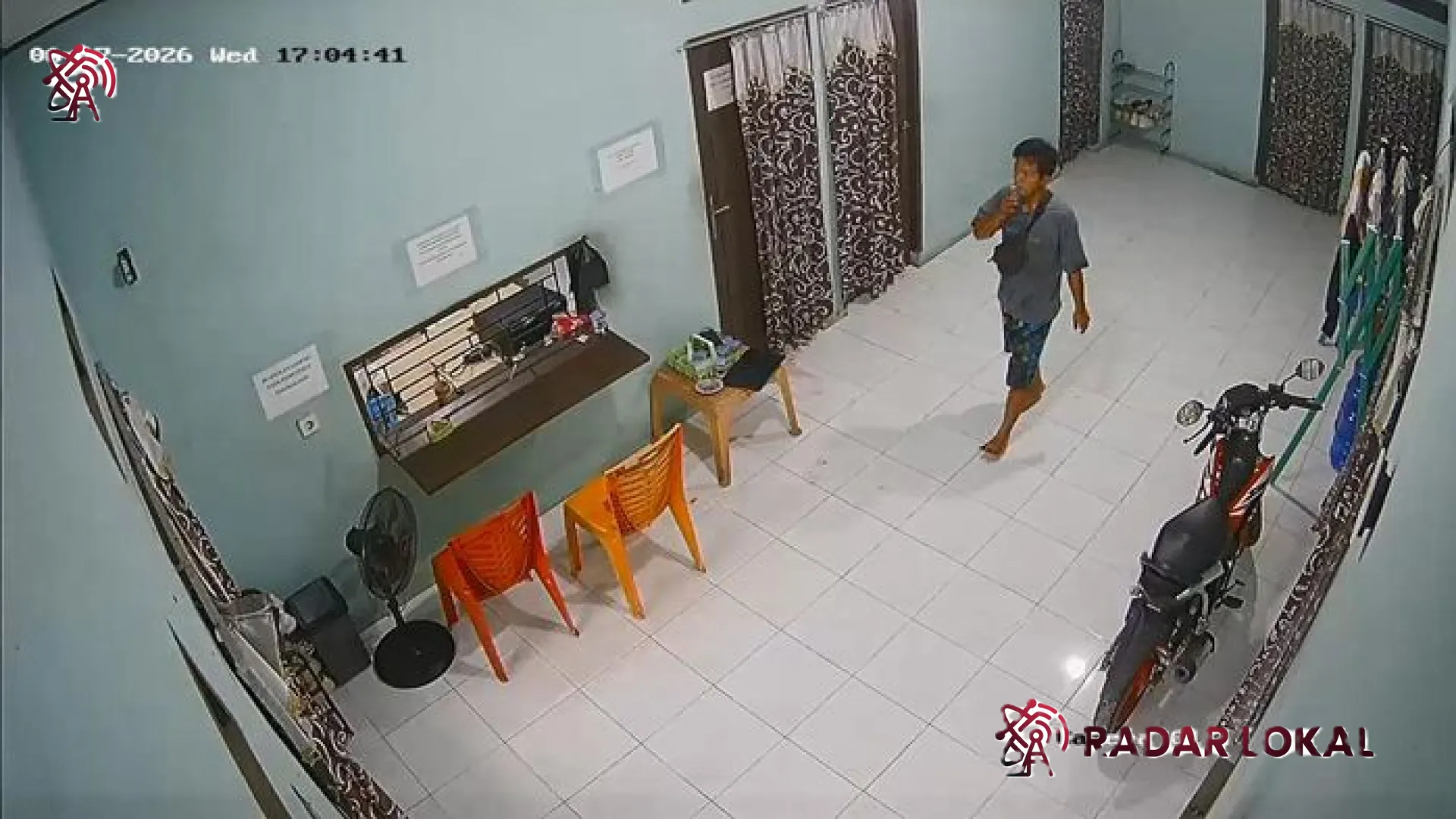 Kedinginan Sang Perampok di Pelalawan: Usai Tikam Kasir 22 Kali, Masih Sempat ‘Nyebat’ Rokok Sebelum Kabur
