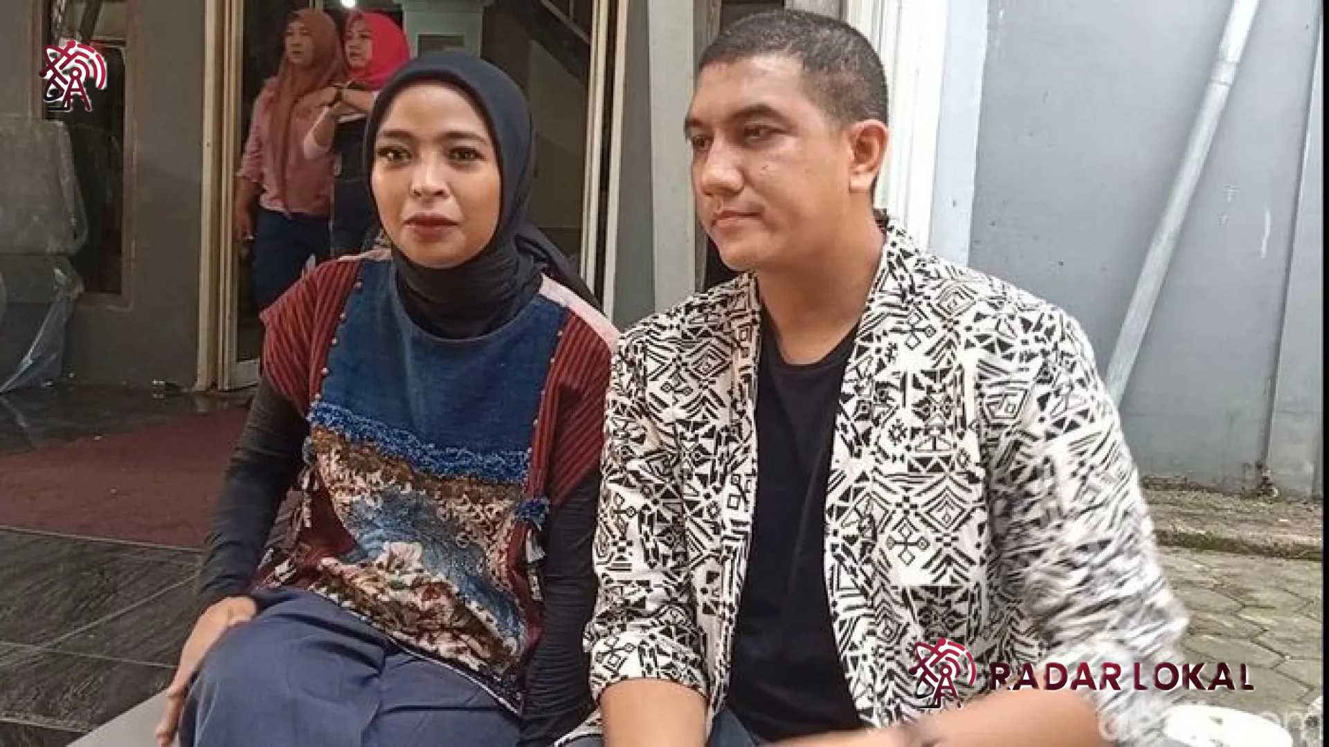 Dibalik Topeng Persahabatan: Tantri Kotak Bongkar Modus Penipuan Berencana yang Mengintai Komunitas Orang Tua