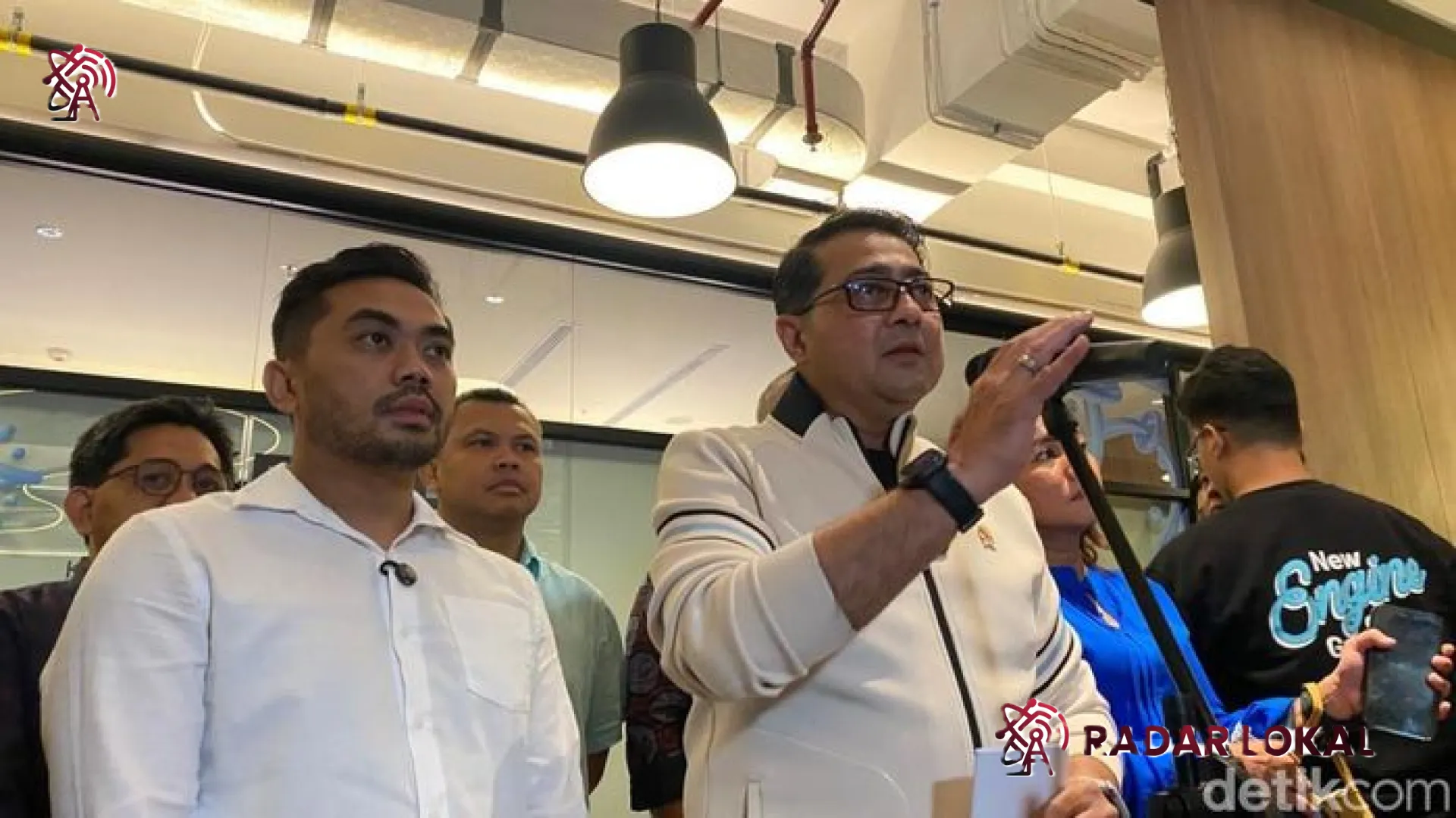 Angin Segar bagi Dunia Literasi: Menanti Ketuk Palu Purbaya untuk Pajak Royalti Penulis 1,5%